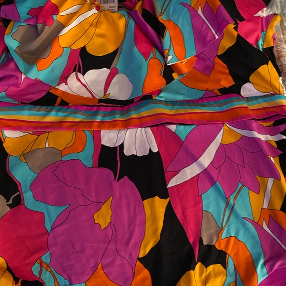 Trina Turk multicolored Gemini ruffle swimsuit size 14 - Picture 6 of 7